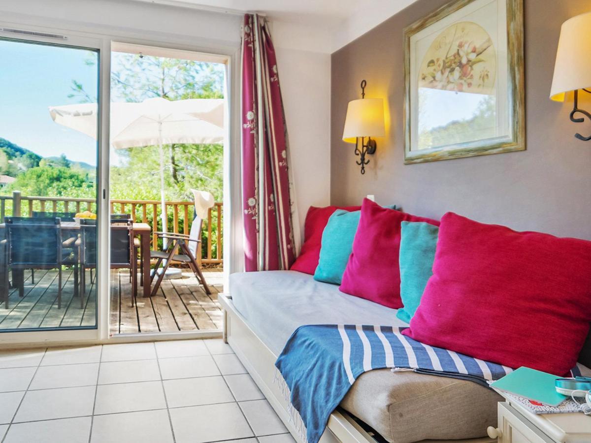 Village Pierre & Vacances Le Rouret Grospierres Εξωτερικό φωτογραφία