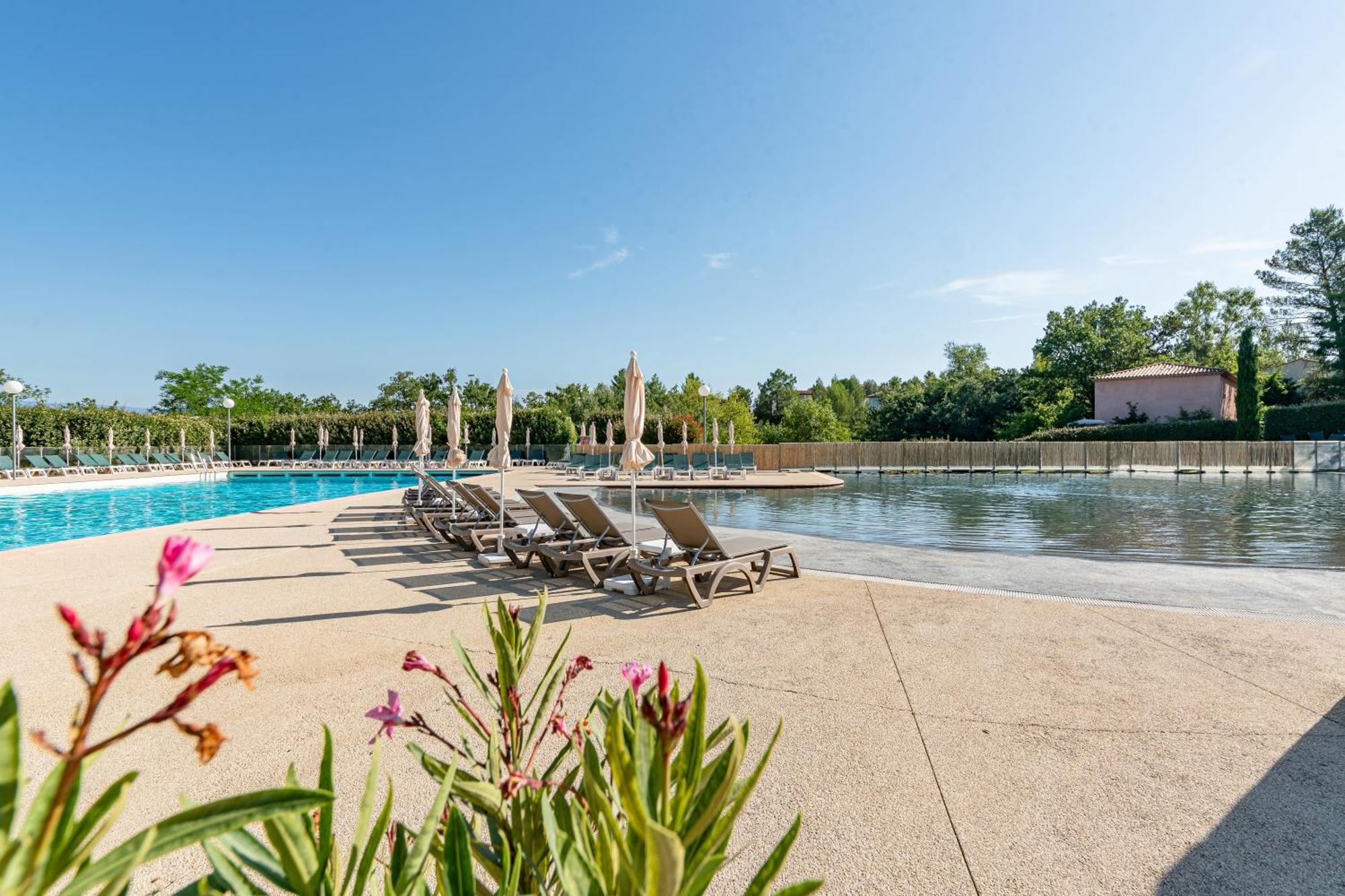 Village Pierre & Vacances Le Rouret Grospierres Εξωτερικό φωτογραφία